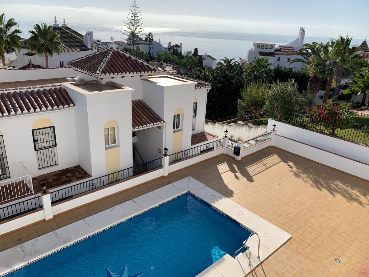 Playa Burriana, Tva Terasser, Havsutsikt, Pool Nerja Exteriér fotografie