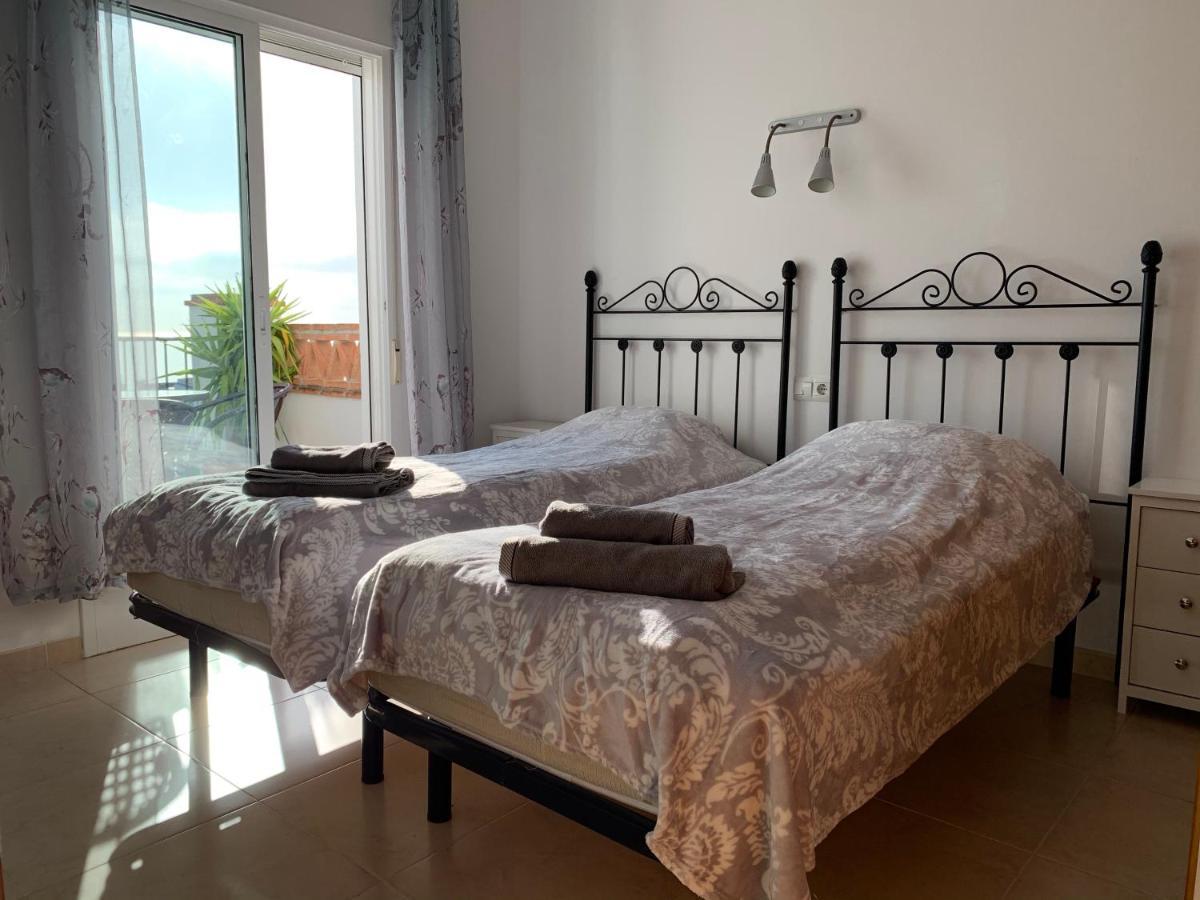 Playa Burriana, Tva Terasser, Havsutsikt, Pool Nerja Exteriér fotografie