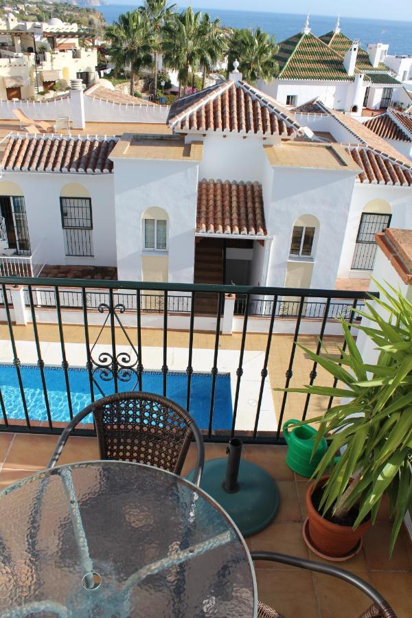 Playa Burriana, Tva Terasser, Havsutsikt, Pool Nerja Exteriér fotografie
